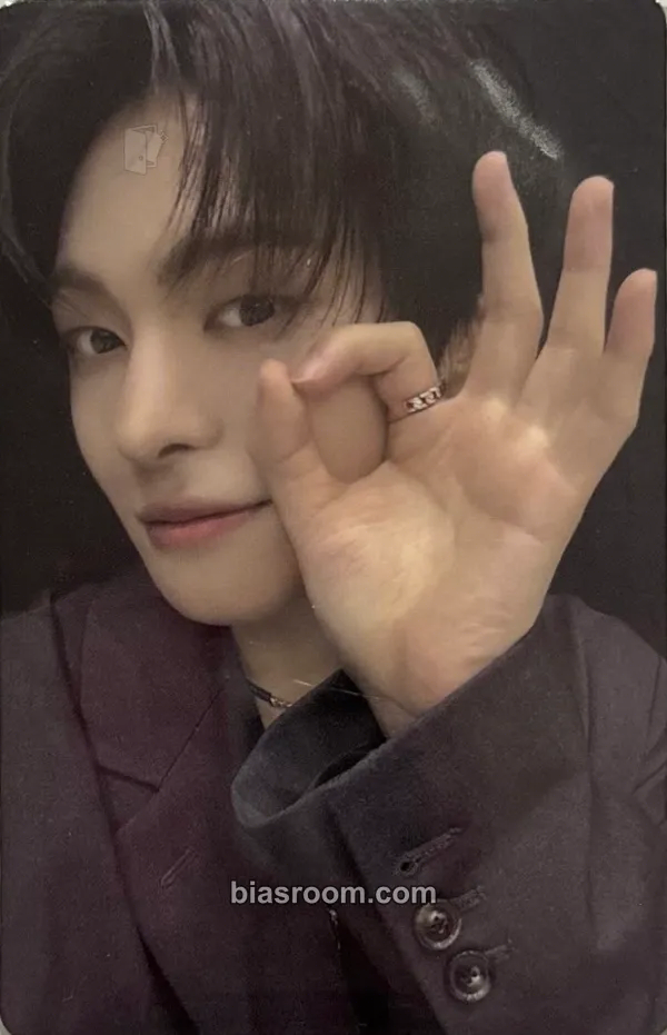 Leo BOYS II PLANET Photocard - ALPHA DRIVE ONE - ALPHA DRIVE ONE K-pop photocard