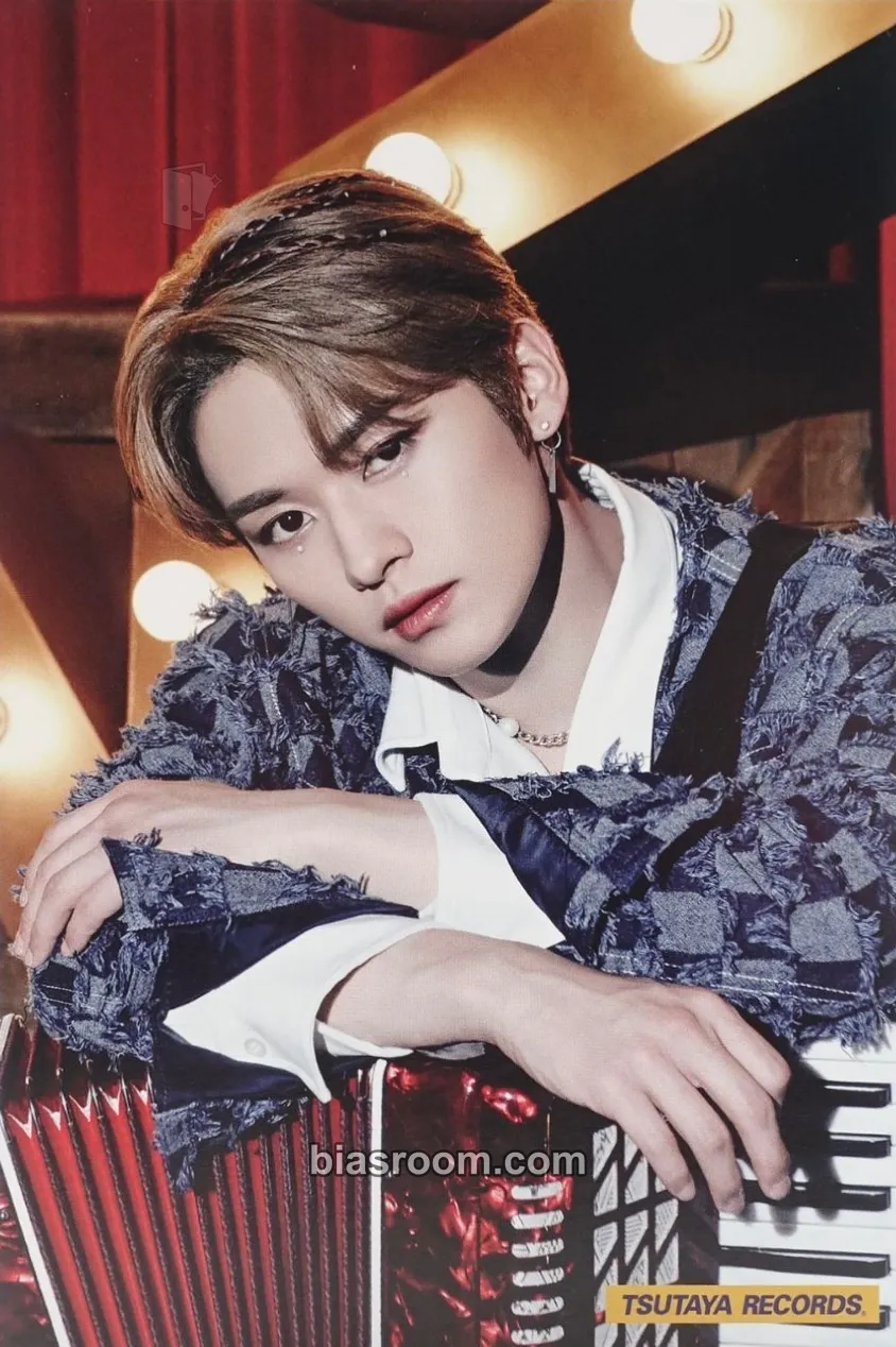 Lee Know CIRCUS Photocard - Stray Kids - Stray Kids K-pop photocard