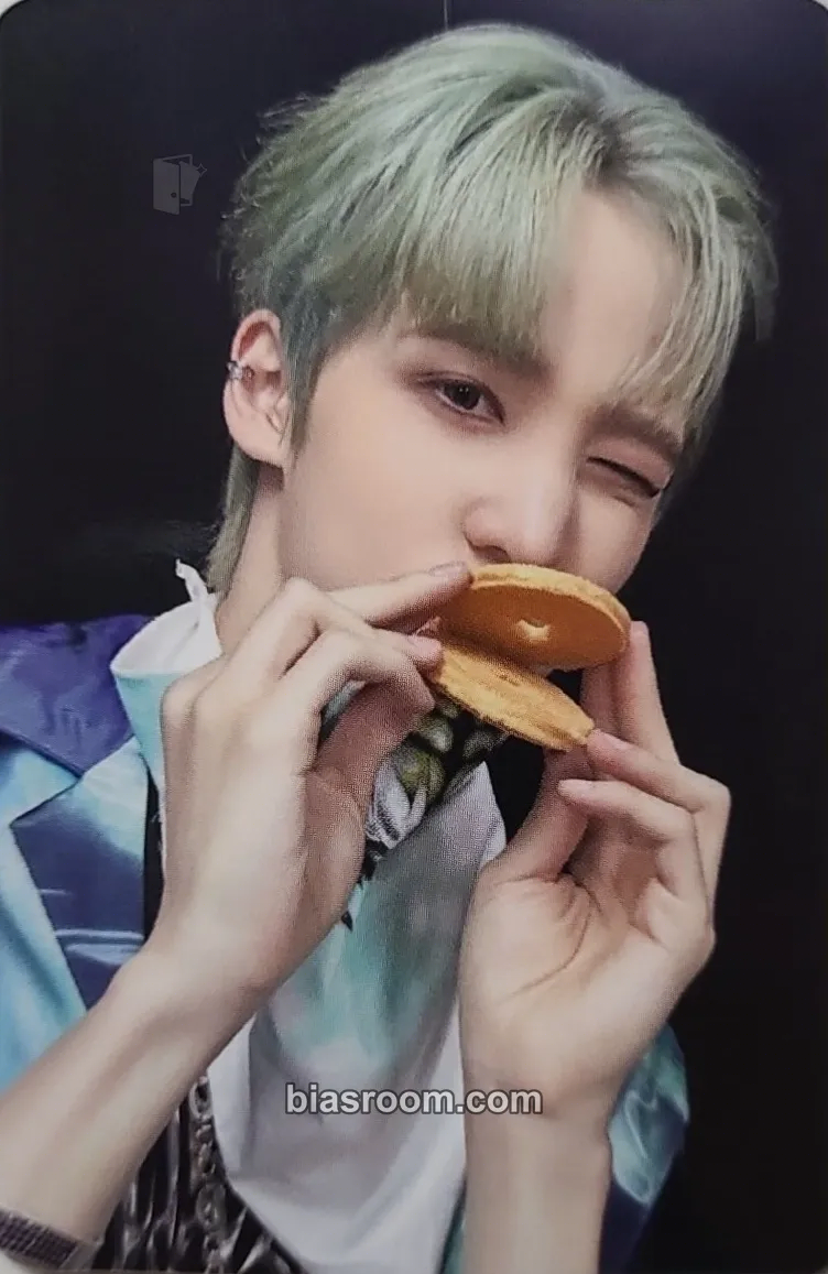 Yunho THE WORLD EP.FIN : WILL Photocard - ATEEZ - ATEEZ K-pop photocard