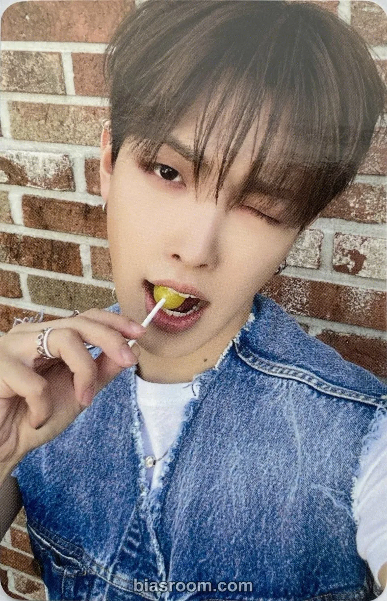 Hongjoong POP-UP: Lemon Drop (Line Friends) Photocard - ATEEZ - ATEEZ K-pop photocard