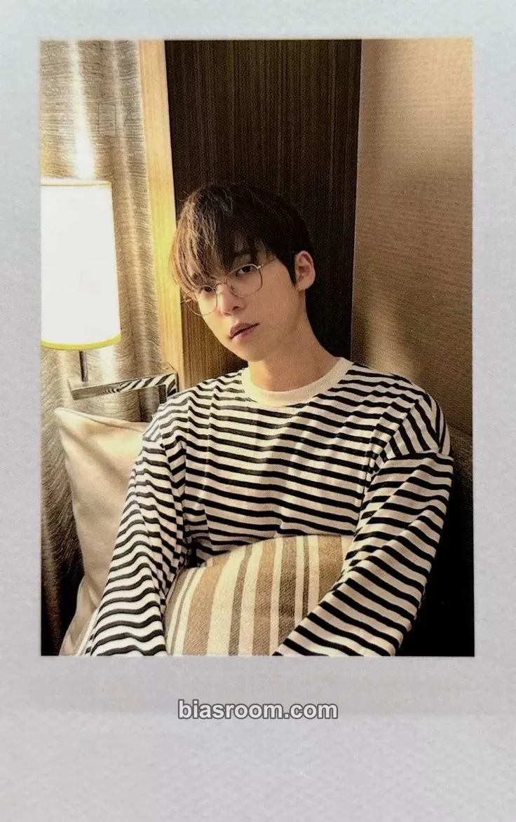 Yunho 2024 Cycle Birthday MD Photocard - ATEEZ - ATEEZ K-pop photocard