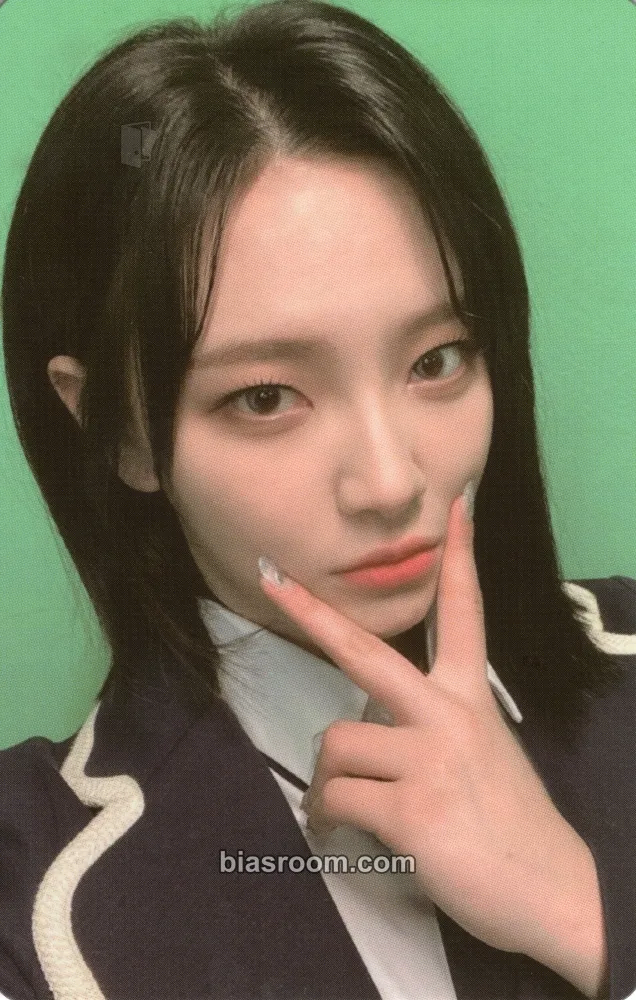 Moon Sua The Collective Soul and Unconscious: Chapter One Photocard - Billlie - Billlie K-pop photocard