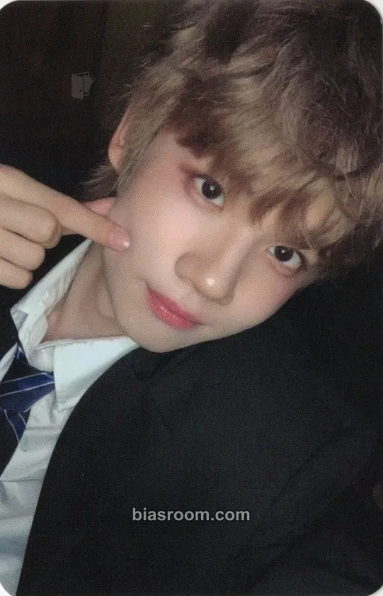 Kenshin Snowy Summer Photocard - CLOSE YOUR EYES - CLOSE YOUR EYES K-pop photocard