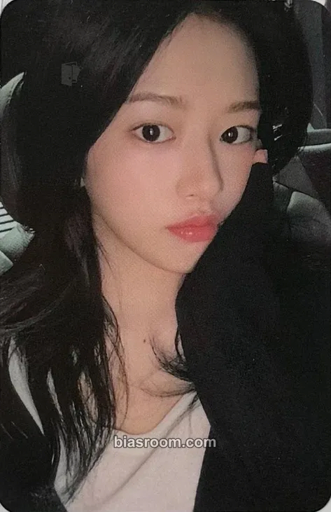 Yujin IVE SECRET Photocard - IVE - IVE K-pop photocard