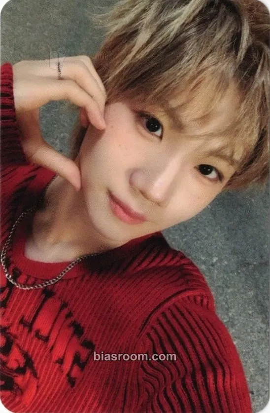 Kenshin Snowy Summer Photocard - CLOSE YOUR EYES - CLOSE YOUR EYES K-pop photocard