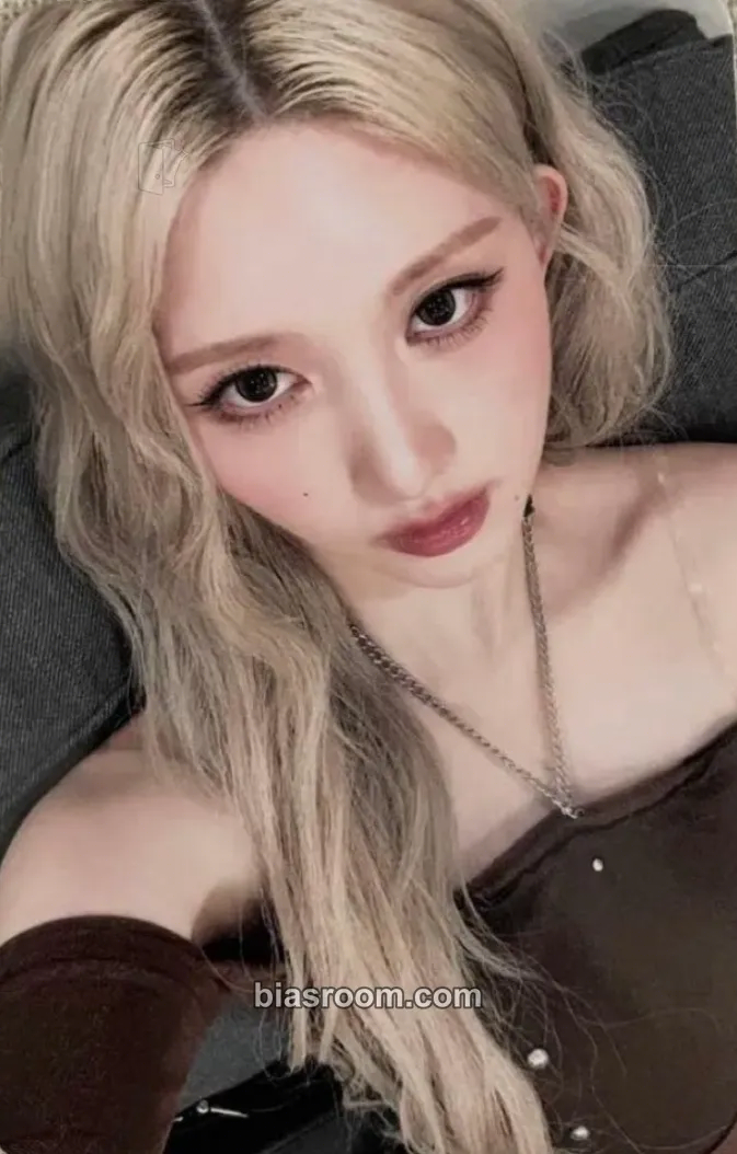 Gaeul IVE The 2nd World Tour <SHOW WHAT I AM> Photocard - IVE - IVE K-pop photocard