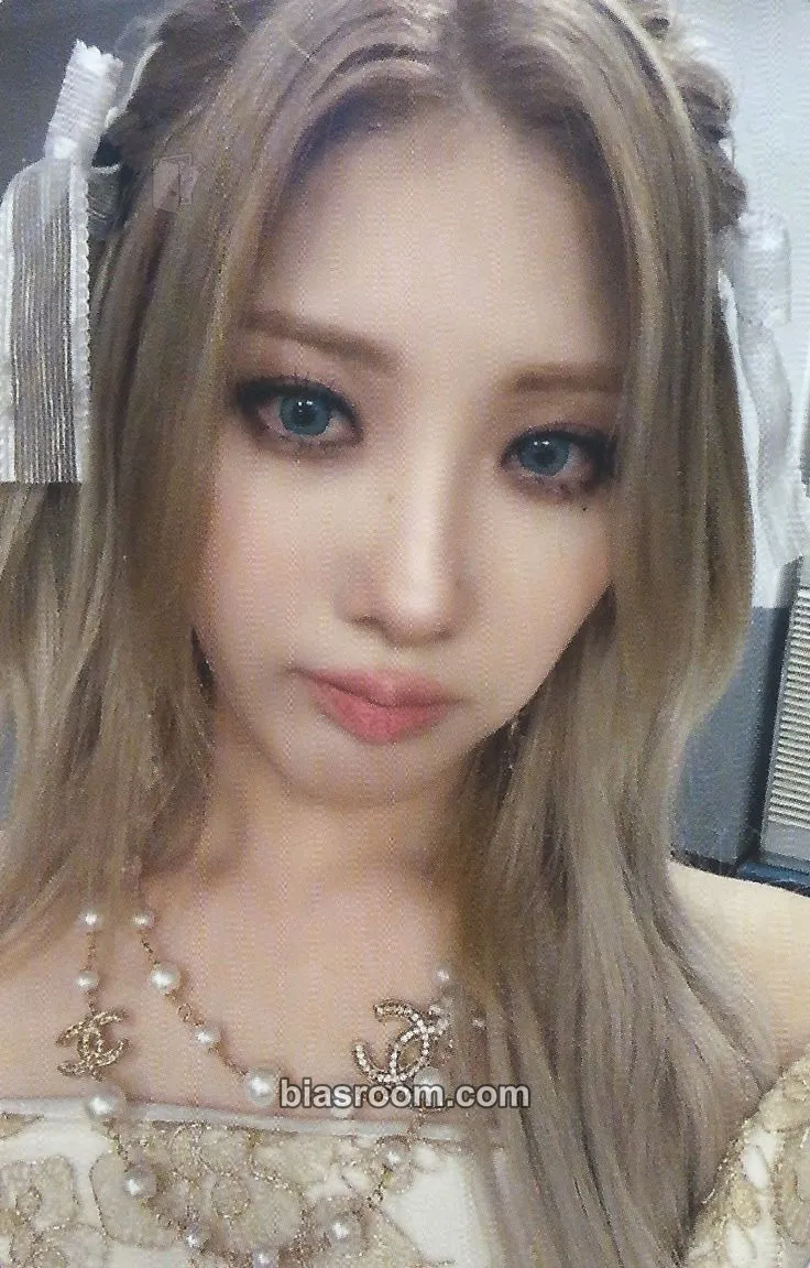 Chaein Geekyland Photocard - PURPLE KISS - PURPLE KISS K-pop photocard