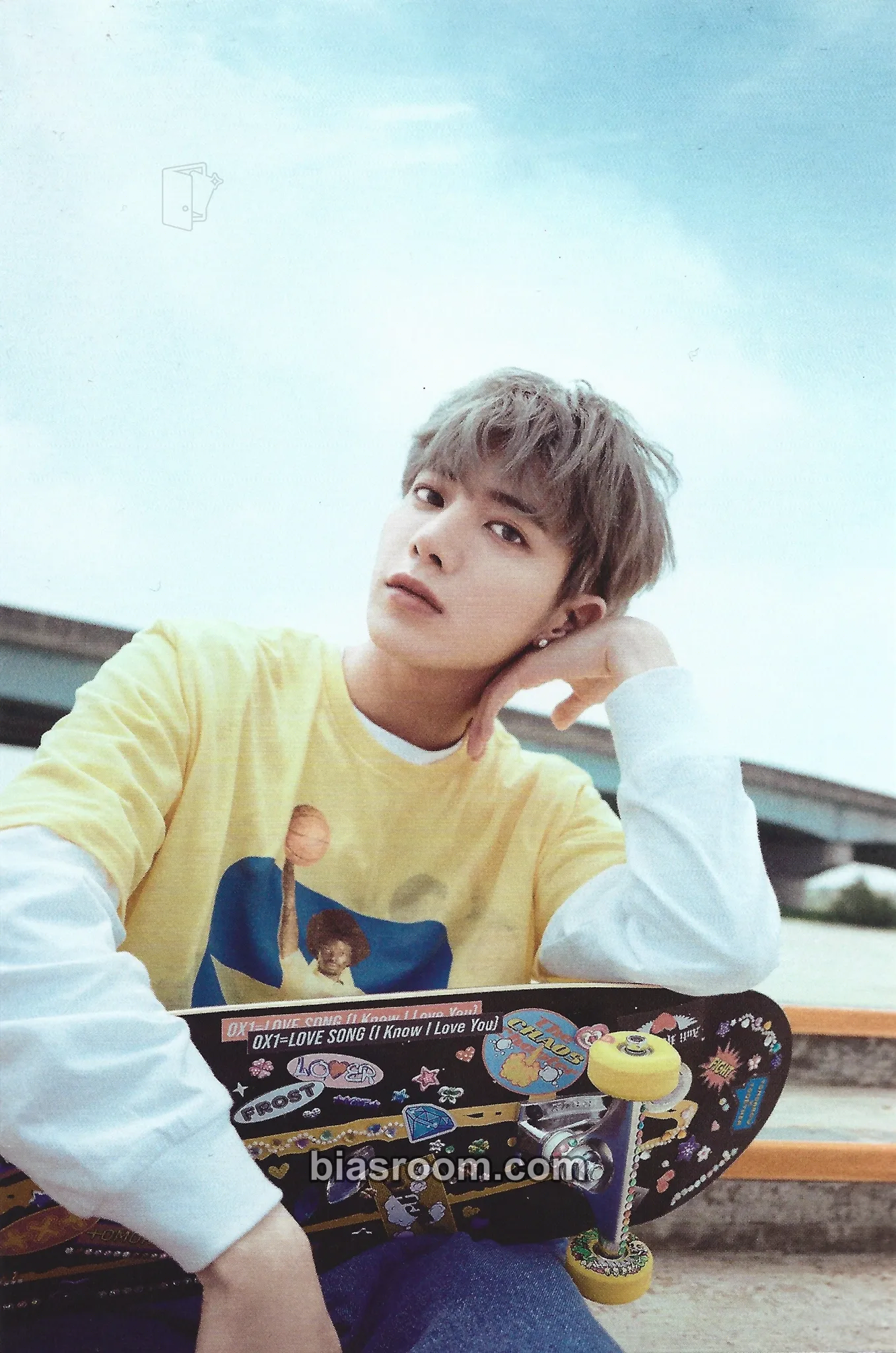 Taehyun The Chaos Chapter: Fight or Escape Photocard - TOMORROW X TOGETHER - TOMORROW X TOGETHER K-pop photocard