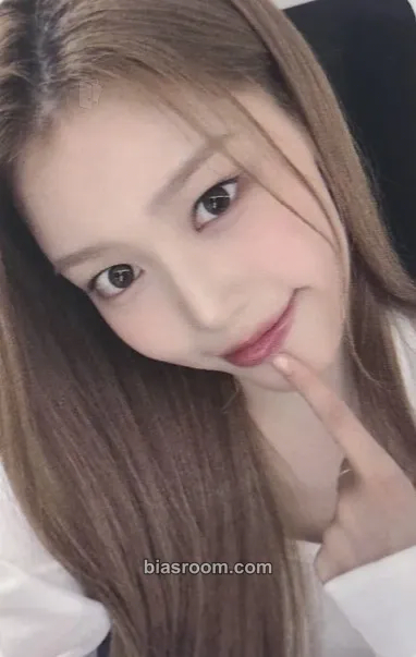 Jeong Saebi N/a Photocard - izna - izna K-pop photocard