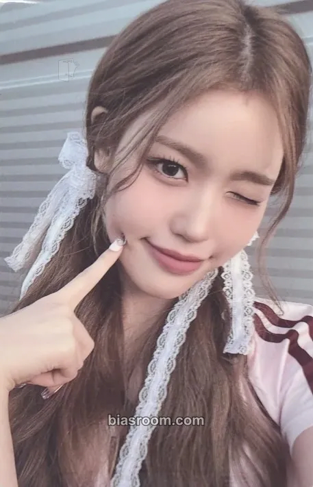 Jeong Saebi N/a Photocard - izna - izna K-pop photocard
