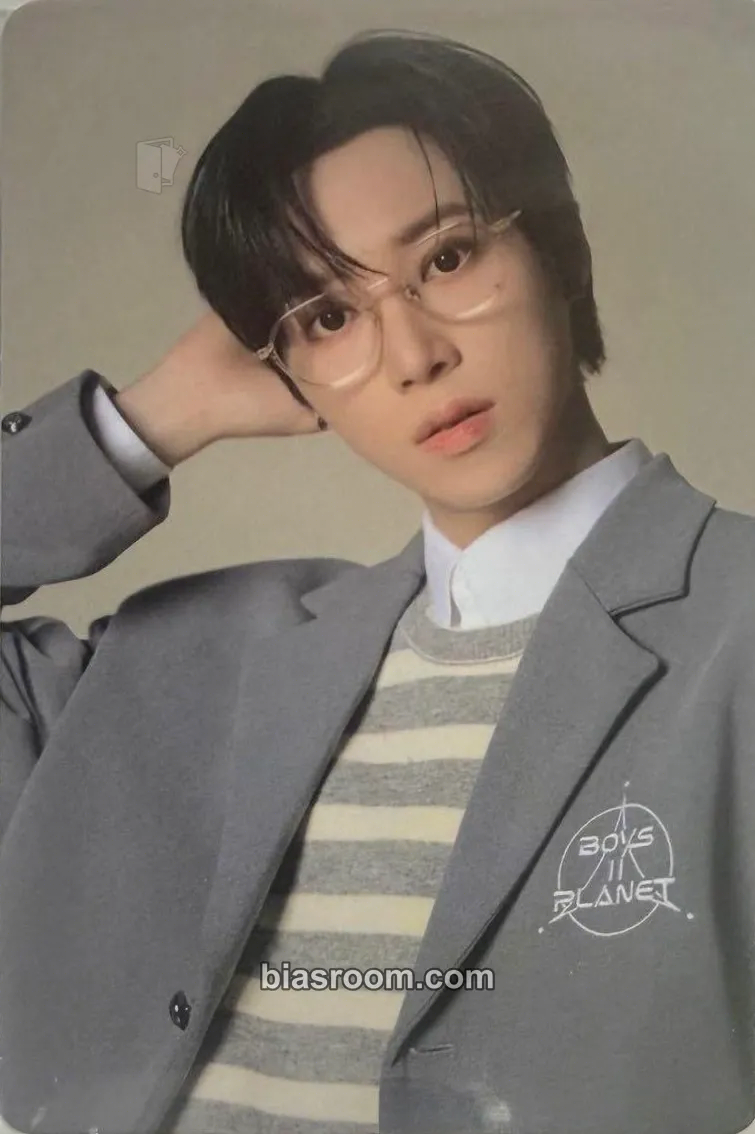 Arno BOYS II PLANET Photocard - ALPHA DRIVE ONE - ALPHA DRIVE ONE K-pop photocard