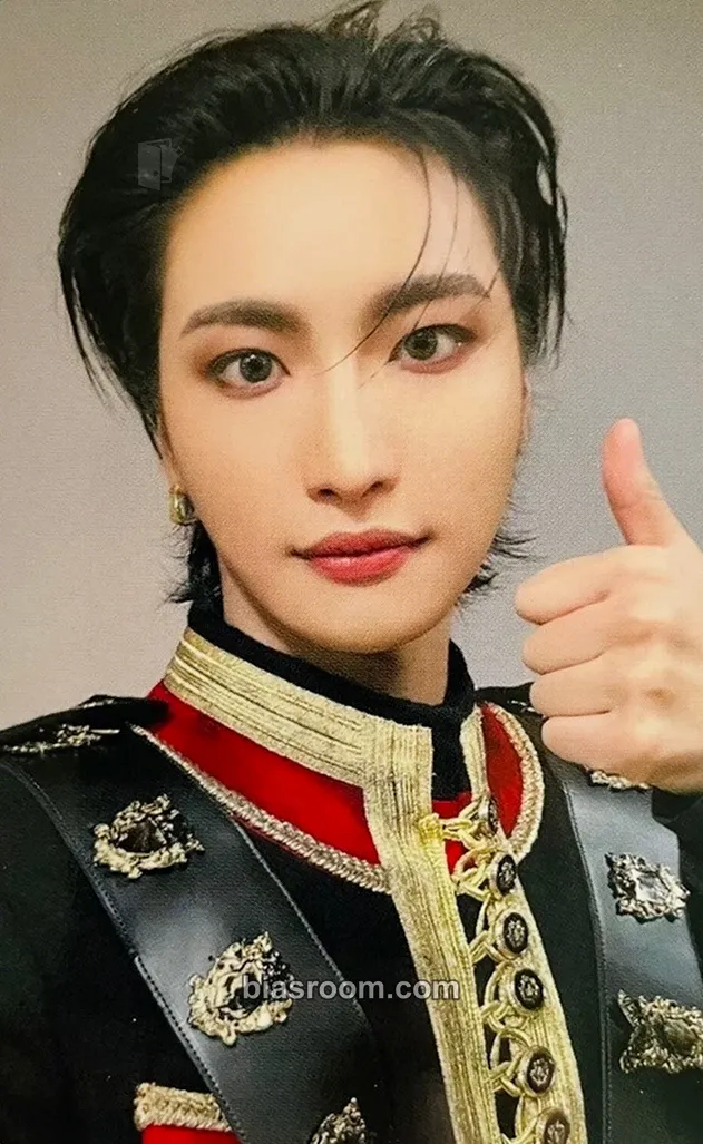 Seonghwa Towards The Light : Will To Power World Tour 2024 - 2025 Photocard - ATEEZ - ATEEZ K-pop photocard