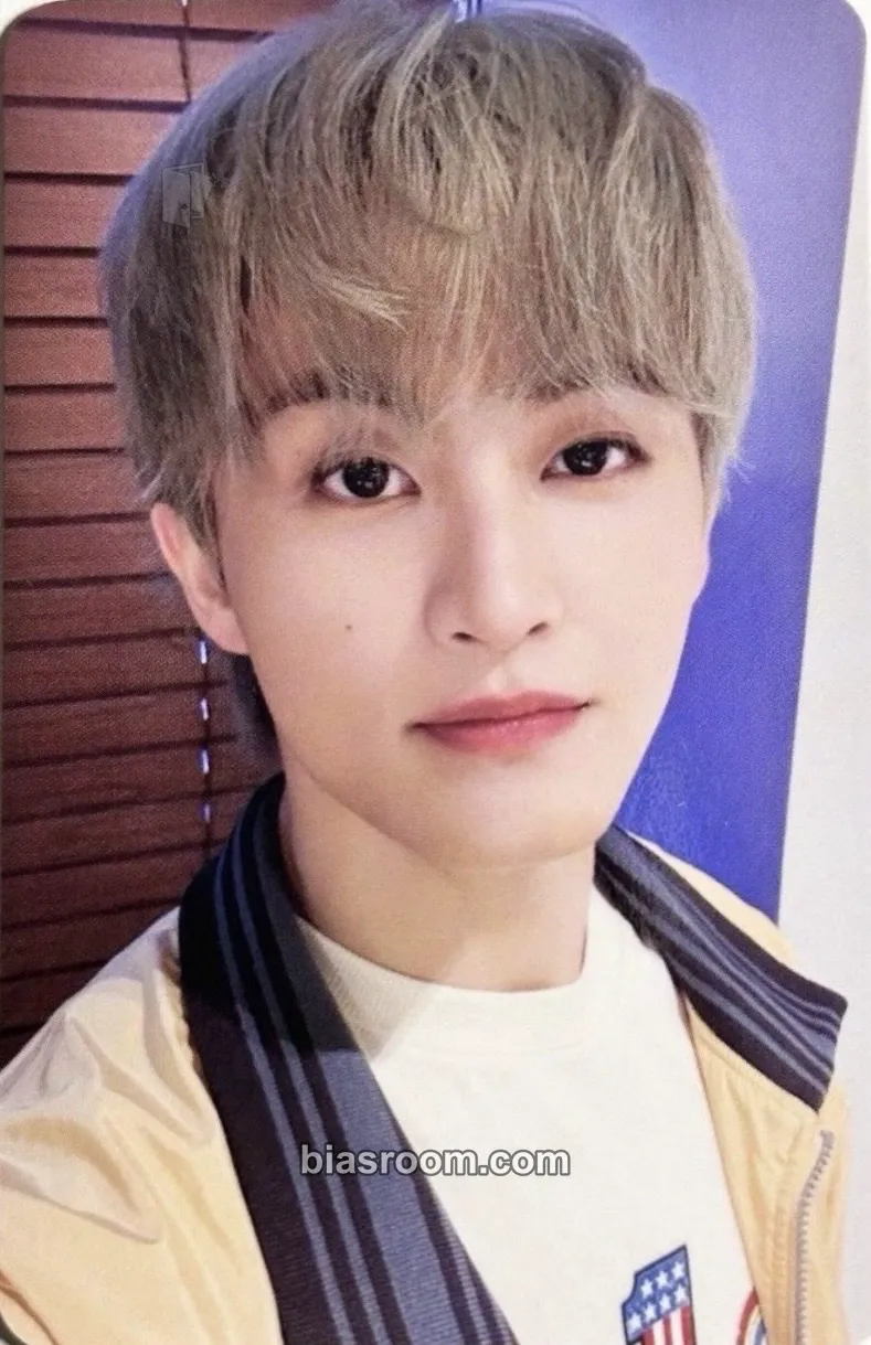 Mark Go Back to the Future Photocard - NCT DREAM - NCT DREAM K-pop photocard