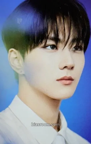 Jungwon 'WALK THE LINE' World Tour Photocard - ENHYPEN - ENHYPEN K-pop photocard