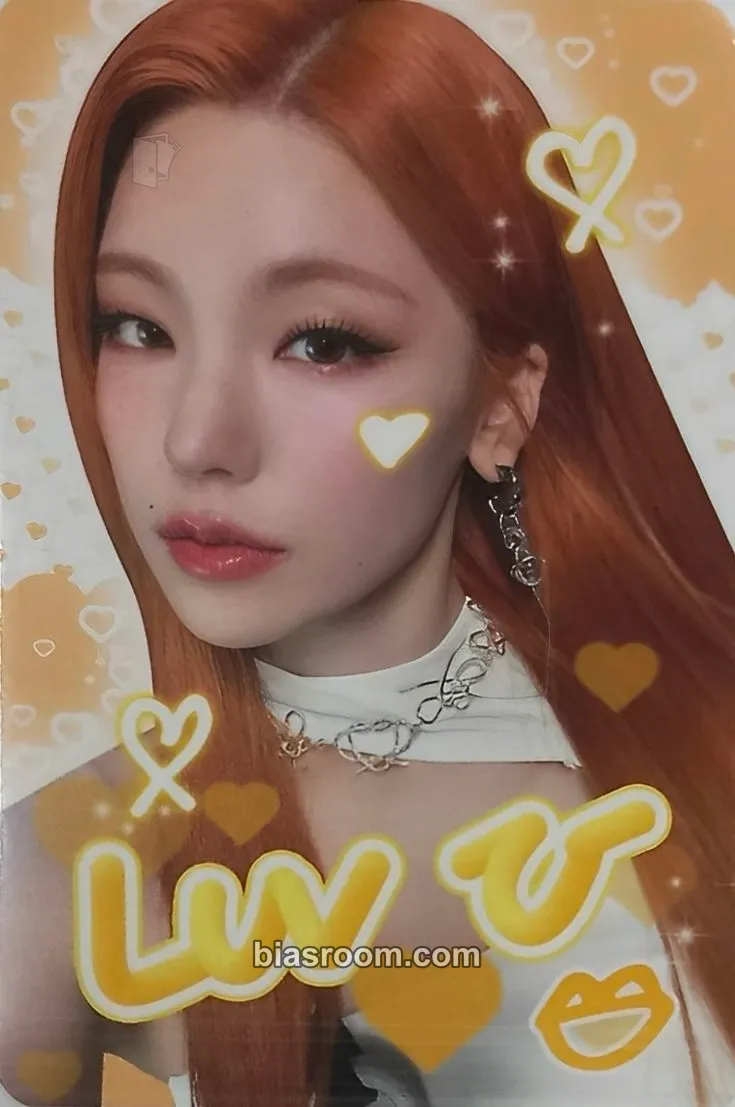 Yeji BORN TO BE Photocard - ITZY - ITZY K-pop photocard