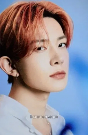 Heeseung 'WALK THE LINE' World Tour Photocard - ENHYPEN - ENHYPEN K-pop photocard