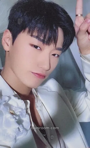 San GOLDEN HOUR : Part.1 Photocard - ATEEZ - ATEEZ K-pop photocard