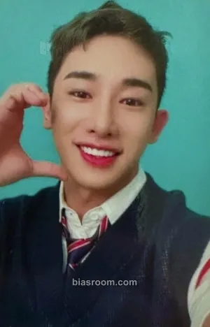 Wonho 2022 Fan Meeting OHHOHO TRIP Photocard - Wonho K-pop photocard