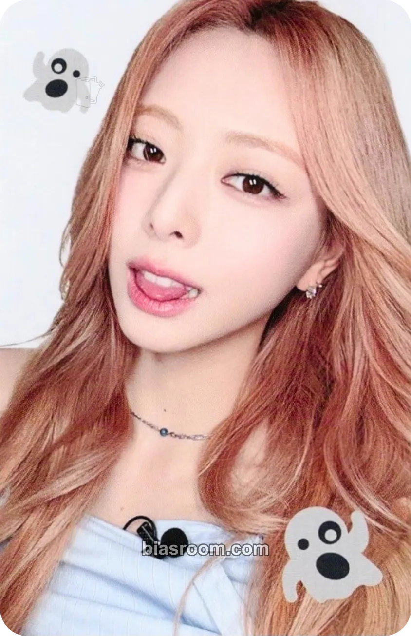 Yuna Girls Will Be Girls Photocard - ITZY - ITZY K-pop photocard