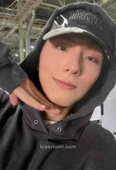 Kihyun THE X Photocard - MONSTA X - MONSTA X K-pop photocard