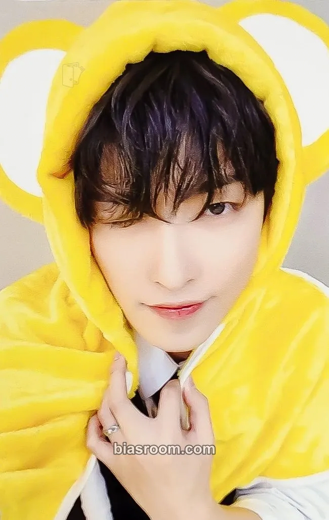 Hongjoong GOLDEN HOUR : Part.2 Photocard - ATEEZ - ATEEZ K-pop photocard