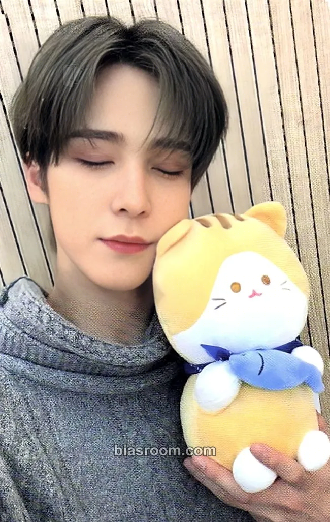 Yunho GOLDEN HOUR : Part.2 Photocard - ATEEZ - ATEEZ K-pop photocard