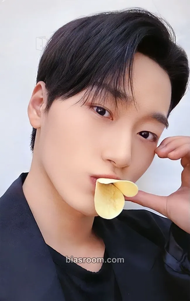 San GOLDEN HOUR : Part.2 Photocard - ATEEZ - ATEEZ K-pop photocard