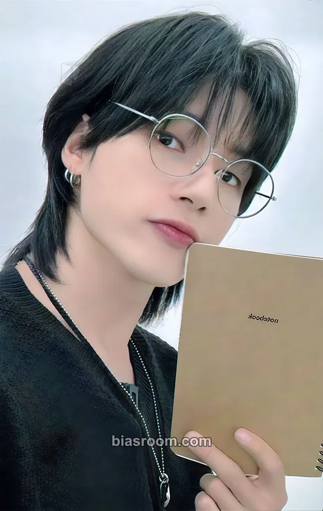 Wooyoung GOLDEN HOUR : Part.2 Photocard - ATEEZ - ATEEZ K-pop photocard