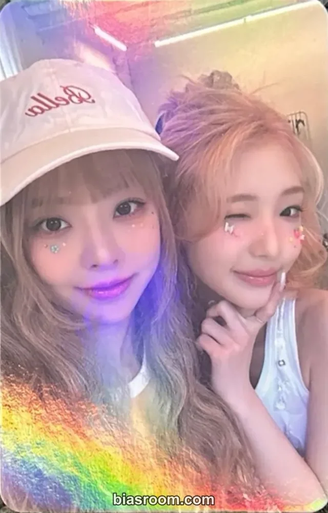 Loossemble - ViVi & YeoJin - [One of a Kind] Album album photocard day version unit photocard holographic (hologram)