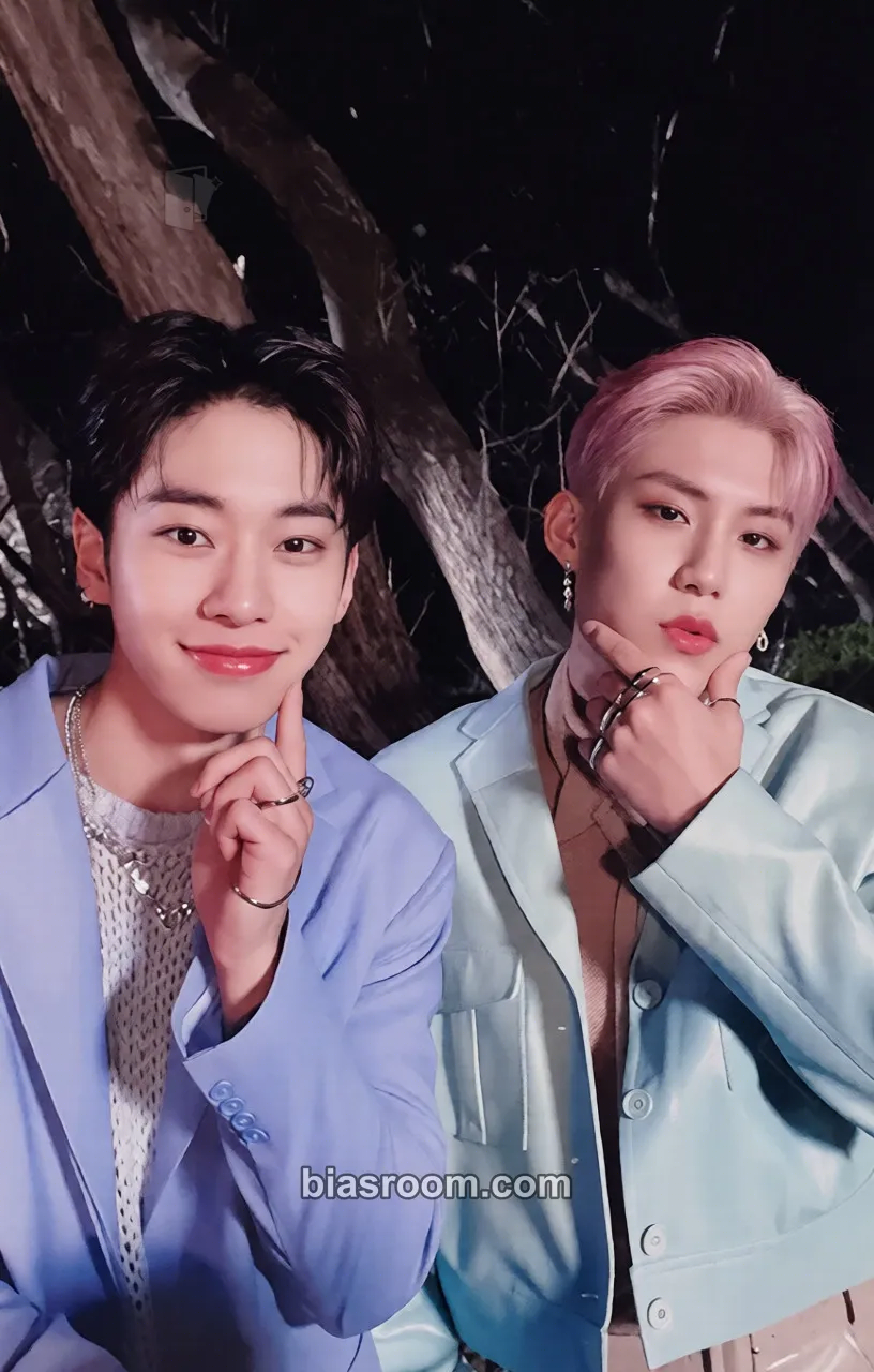 MO’ COMPLETE : HAVE A DREAM Photocard - AB6IX - AB6IX K-pop photocard
