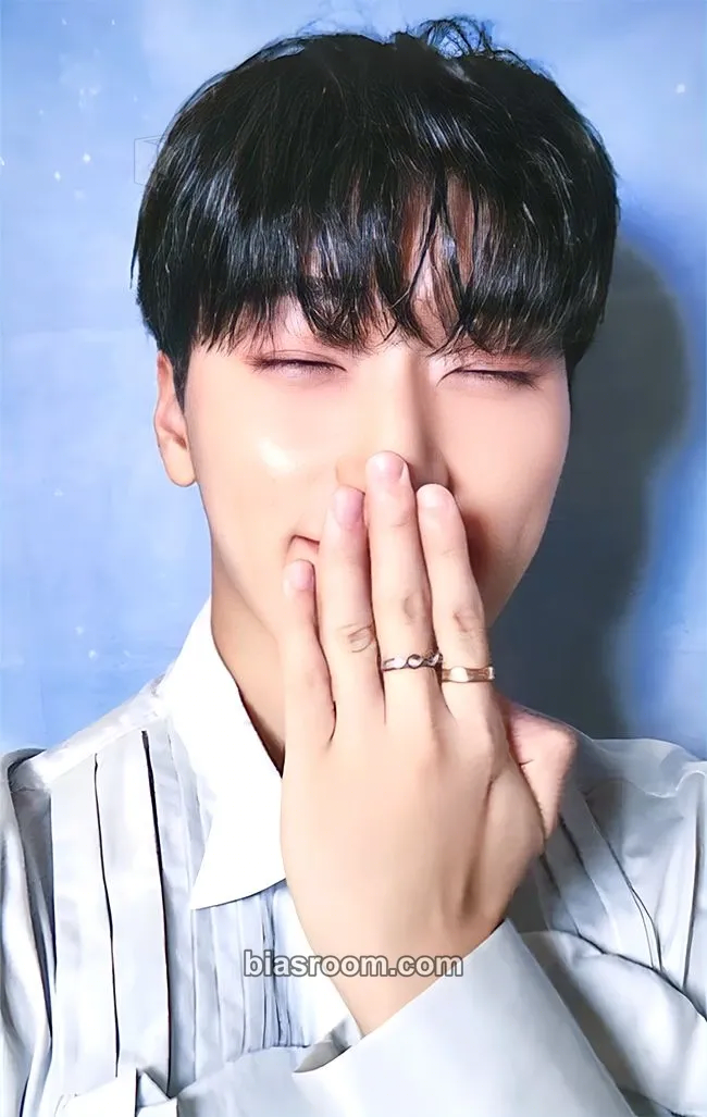 San GOLDEN HOUR : Part.2 Photocard - ATEEZ - ATEEZ K-pop photocard
