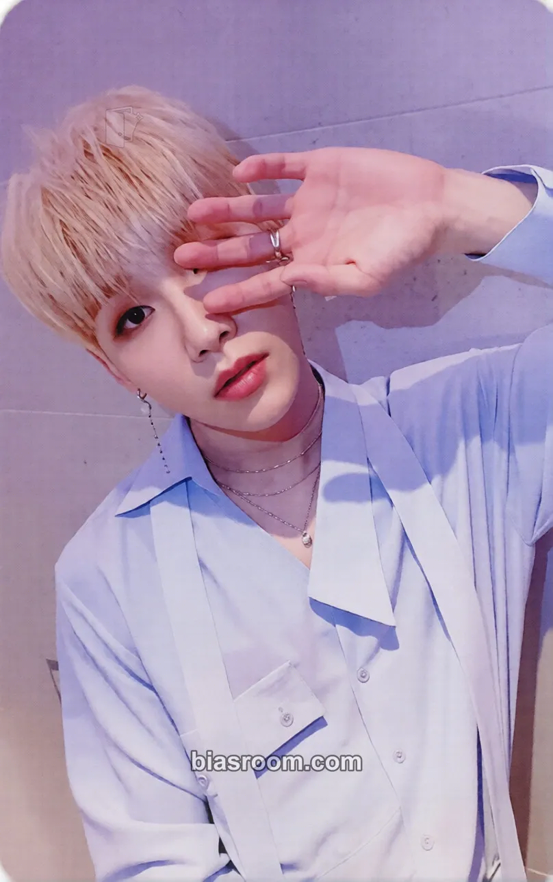 Woong MO’ COMPLETE : HAVE A DREAM Photocard - AB6IX - AB6IX K-pop photocard