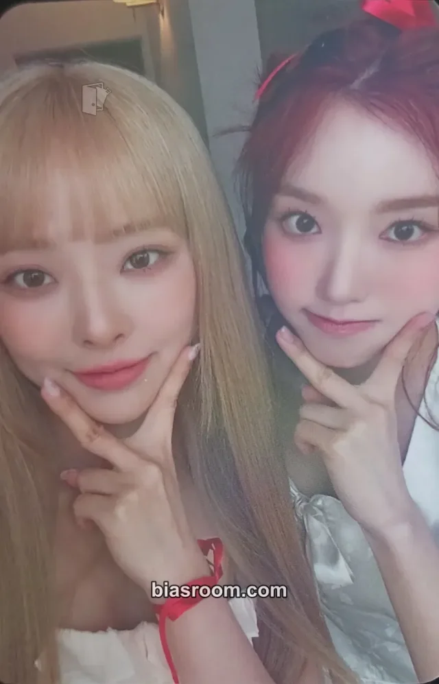 Loossemble - ViVi & Go Won - [One of a Kind] Album album photocard night version unit photocard holographic (hologram)