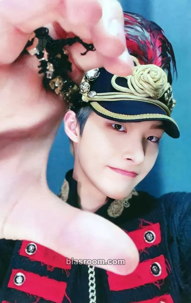 Mingi THE WORLD EP.FIN : WILL Photocard - ATEEZ - ATEEZ K-pop photocard