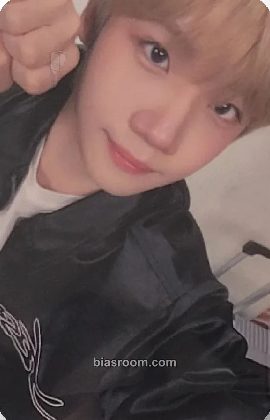 Kenshin Snowy Summer Photocard - CLOSE YOUR EYES - CLOSE YOUR EYES K-pop photocard