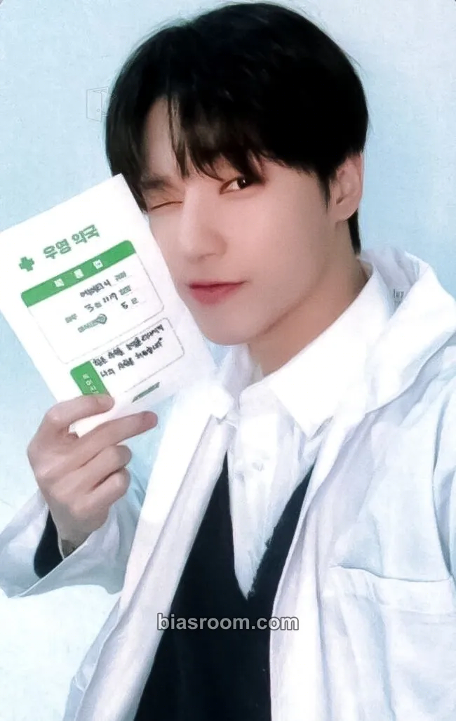 Wooyoung THE WORLD EP.FIN : WILL Photocard - ATEEZ - ATEEZ K-pop photocard
