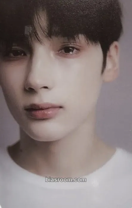 Huening Kai Minisode 2: Thursday's Child Photocard - TOMORROW X TOGETHER - TOMORROW X TOGETHER K-pop photocard