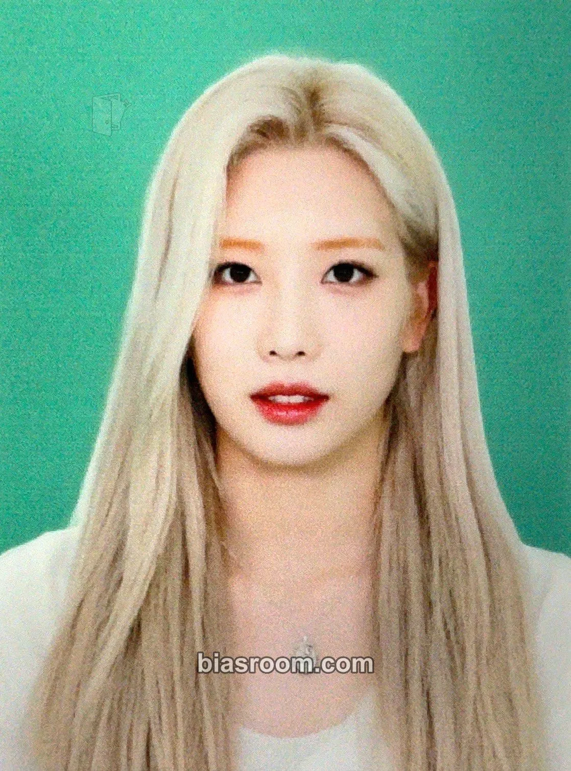 Kim Lip LOONA 2nd On-Wave Concert: LOONATHEWORLD : & Photocard - LOONA - LOONA K-pop photocard
