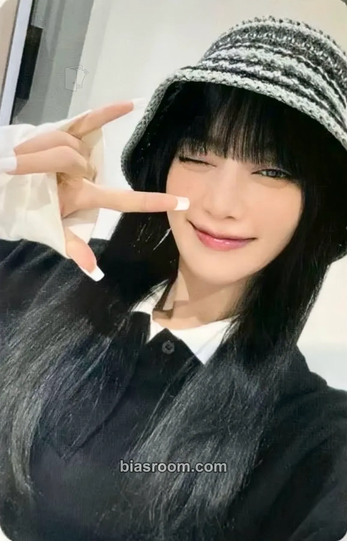 i-dle 逢い-dle 会場限定 ガチャガチャポスカ当たり 直筆サイン ミンニ Minnie 2025 逢い-dle Japan Tour Photocard - i-dle | Bias Room