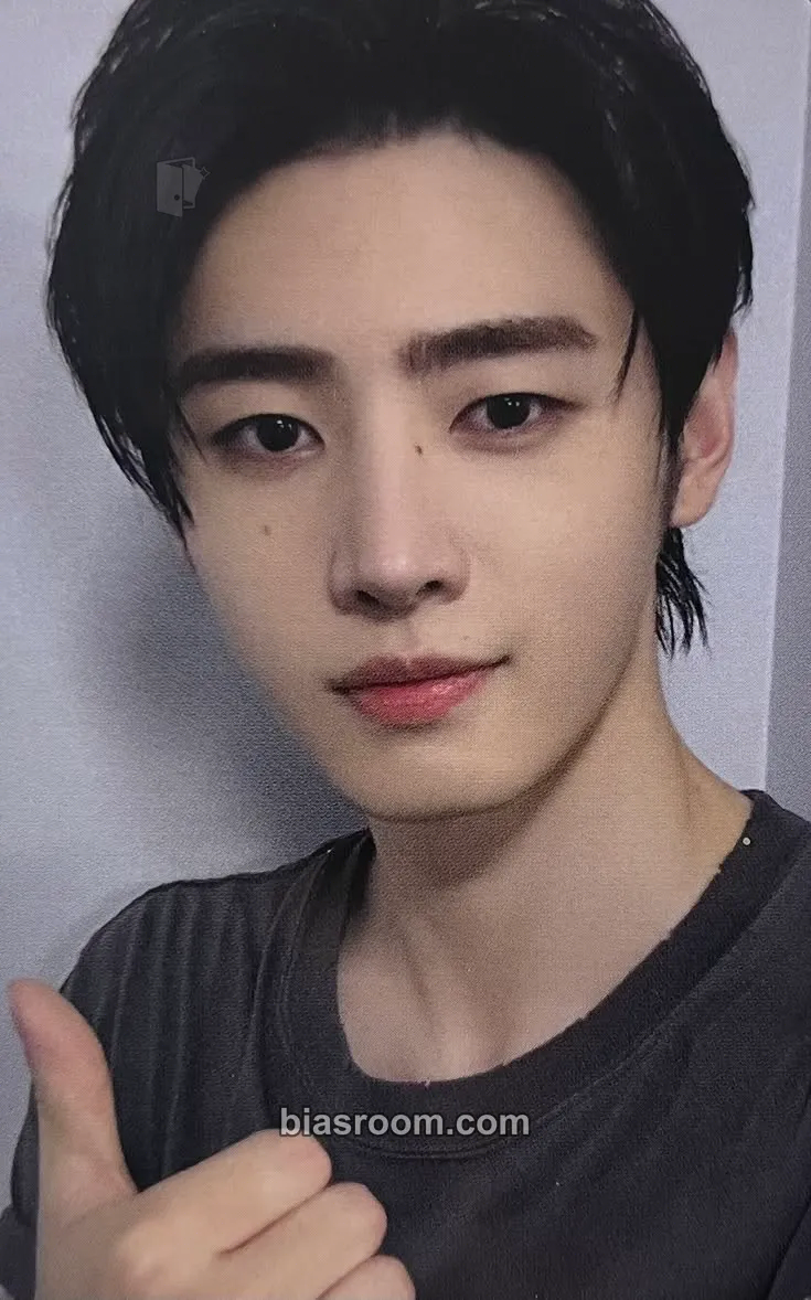 Sunghoon 'WALK THE LINE' World Tour Photocard - ENHYPEN - ENHYPEN K-pop photocard