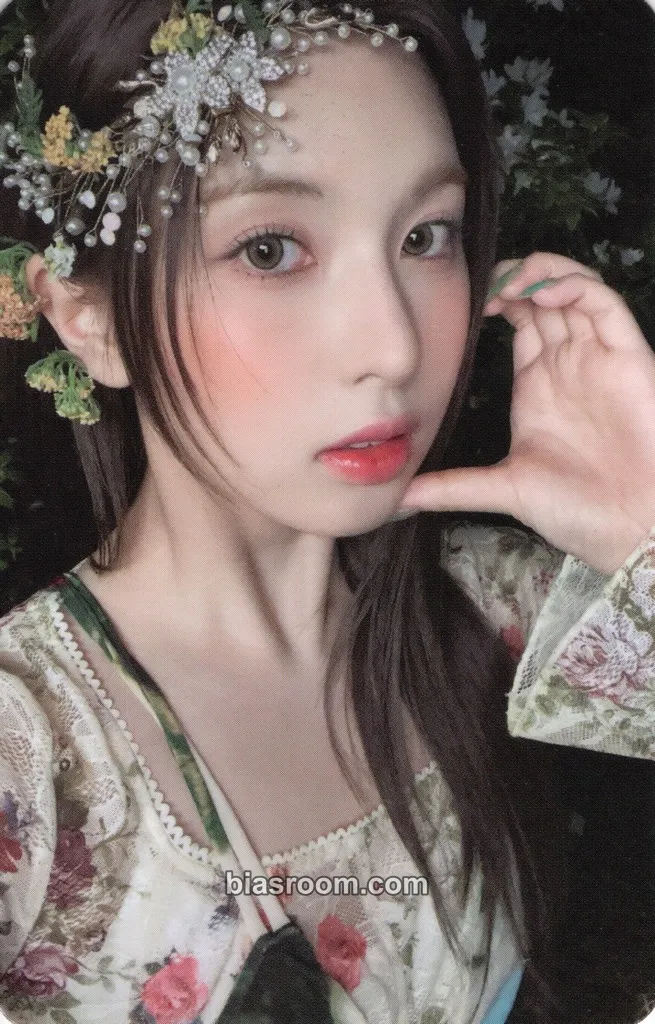 Bae A Midsummer’s NMIXX’s Dream Photocard - NMIXX - NMIXX K-pop photocard