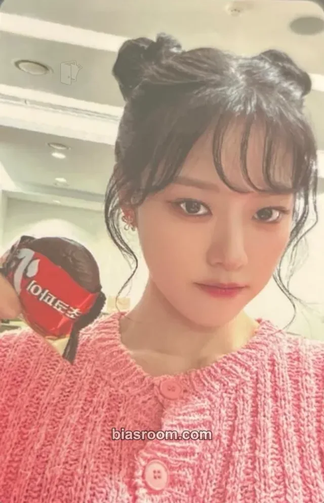 Loossemble - HyunJin - [Loossemble] Album withmuu fansign offline online round 2