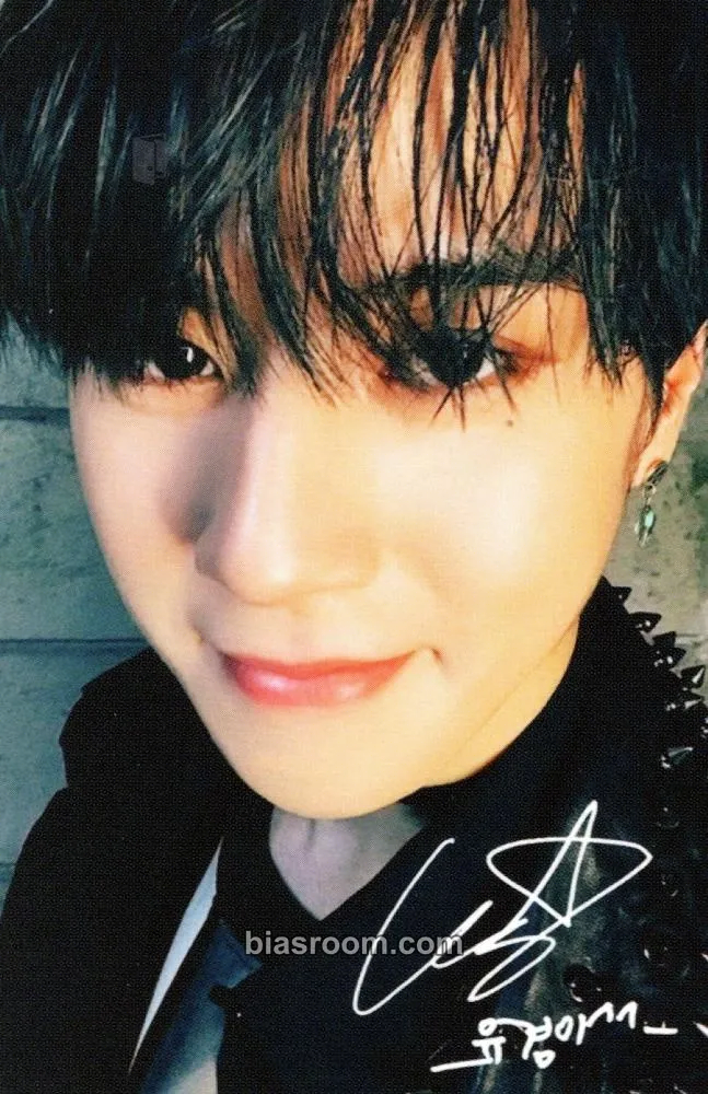 Yugyeom FLIGHT LOG: ARRIVAL Photocard - GOT7 - GOT7 K-pop photocard