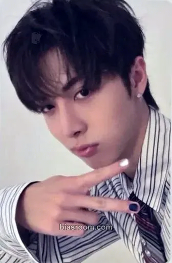 Woochan ALLDAY PROJECT Photocard - ALLDAY PROJECT K-pop photocard