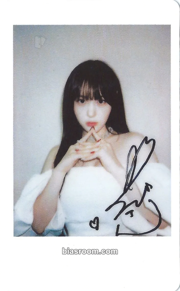 Chaehyun KNIGHT Magazine Photocard - Kep1er - Kep1er K-pop photocard