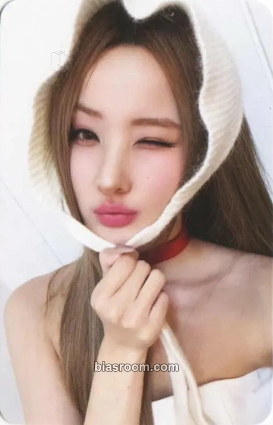 Belle Lose Yourself Photocard - KISS OF LIFE - KISS OF LIFE K-pop photocard
