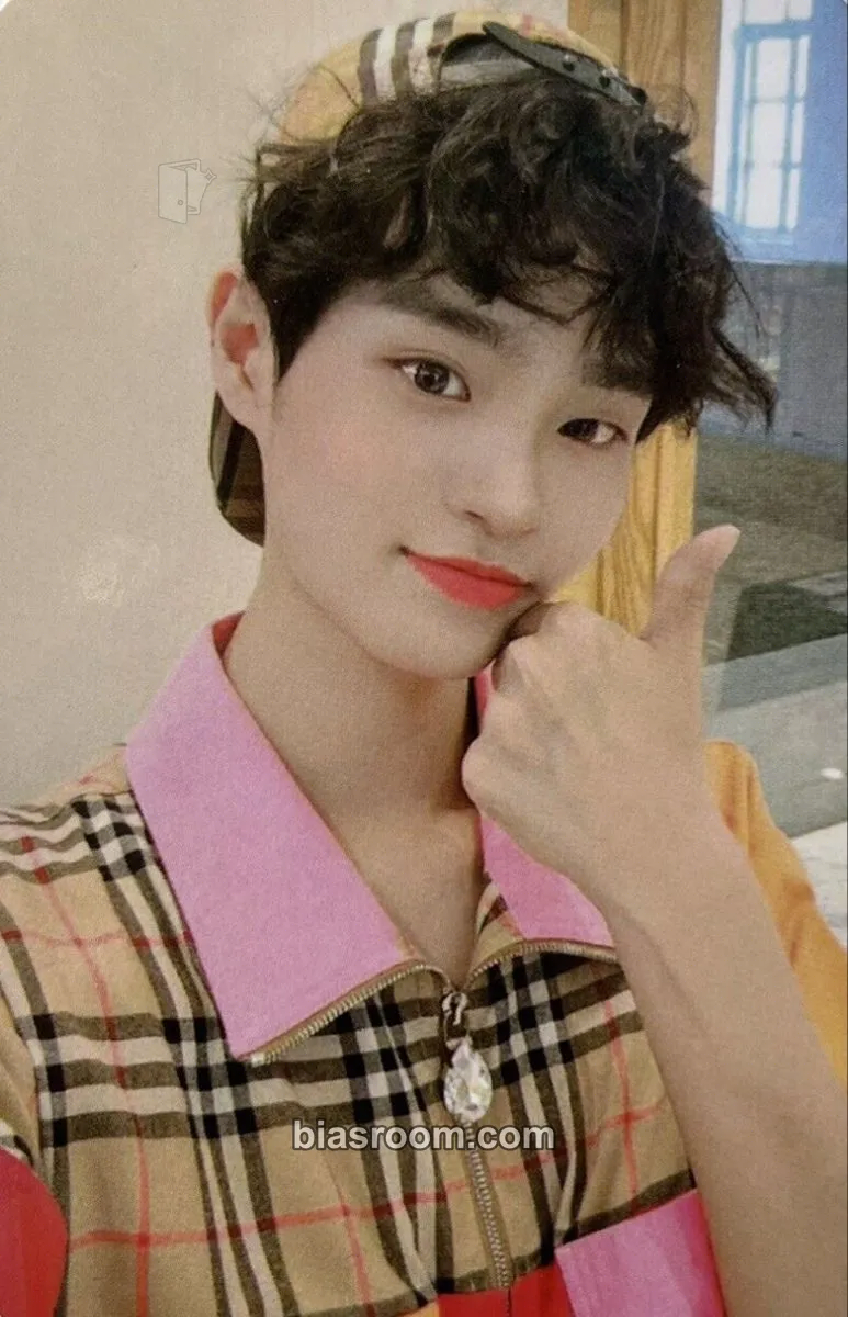 Daehwi VIVID Photocard - AB6IX - AB6IX K-pop photocard