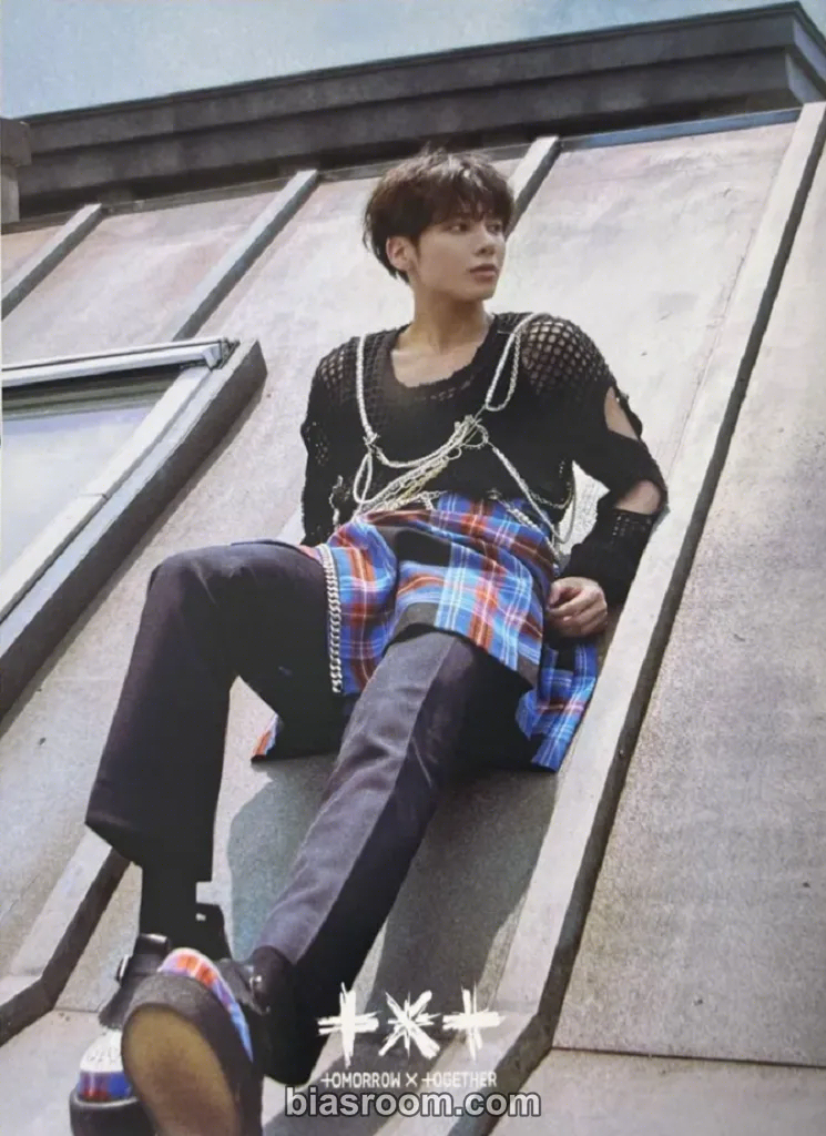 Taehyun The Name Chapter: Freefall Photocard - TOMORROW X TOGETHER - TOMORROW X TOGETHER K-pop photocard