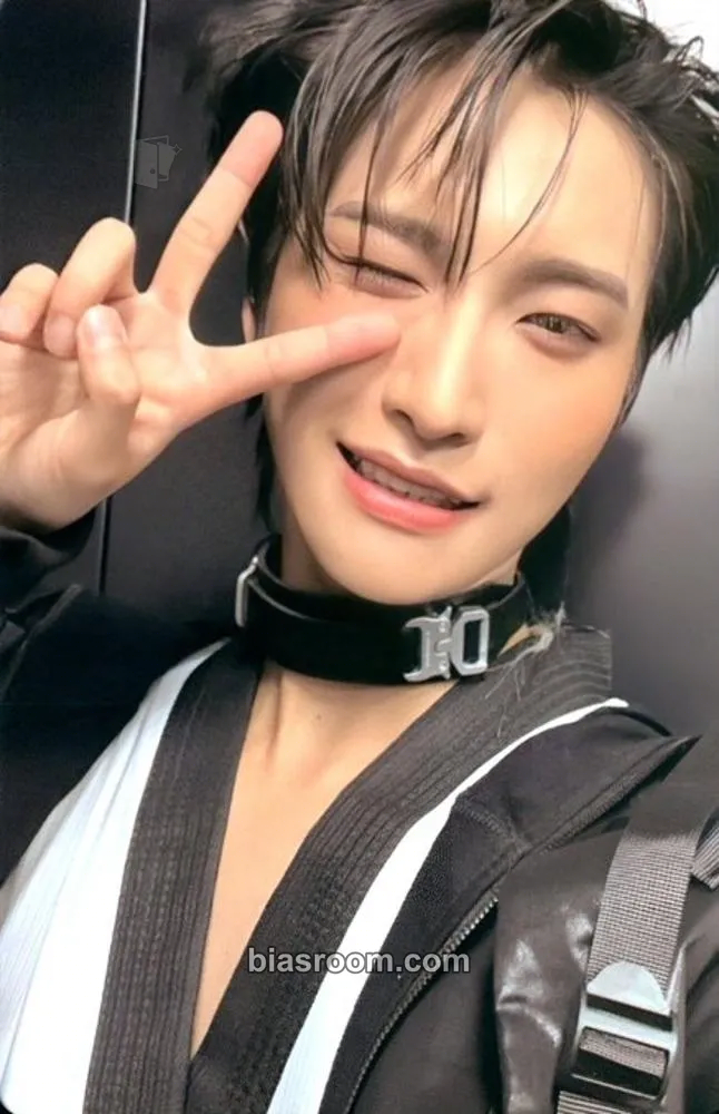 Seonghwa THE WORLD EP.FIN : WILL Photocard - ATEEZ - ATEEZ K-pop photocard