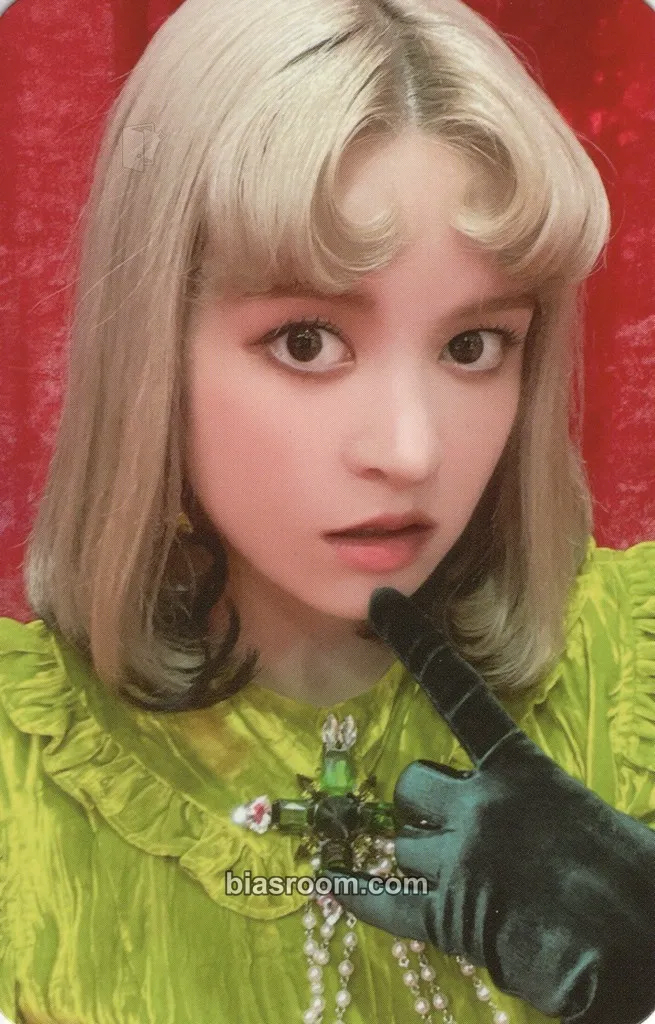 Lily ENTWURF Photocard - NMIXX - NMIXX K-pop photocard